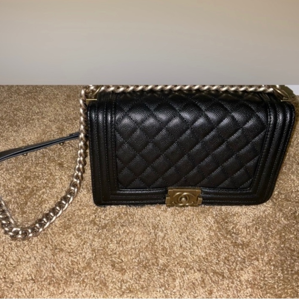 COPY - Authentic* Chanel Bag